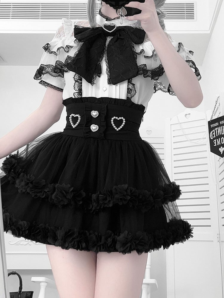 Ärmelbluse, Illusionsausschnitt, weißer kurzer Kontrast, schwarze Spitze mit Jirai Kei-Besatz