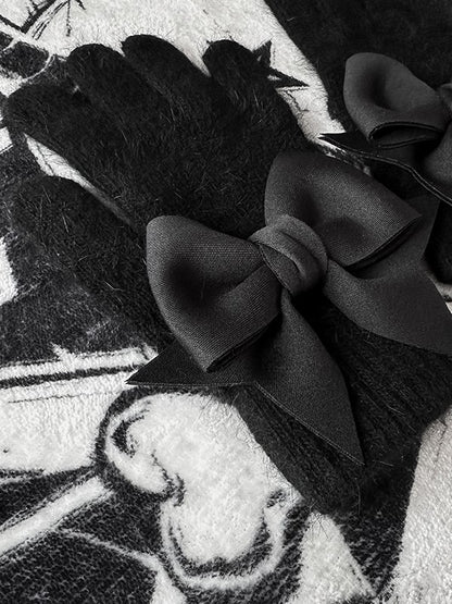 Pads Black Details Gothic Bowknot Finger Cutout at Gloves
