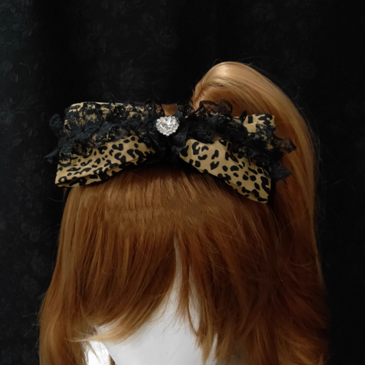 Black Lace Heart-Shaped Rhinestone Bowknot Leopard KC