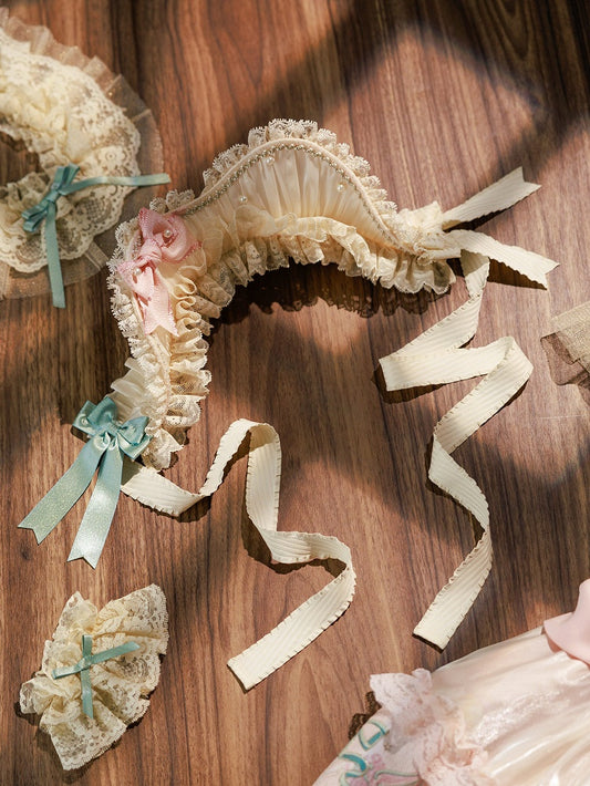 Beige Bonnet