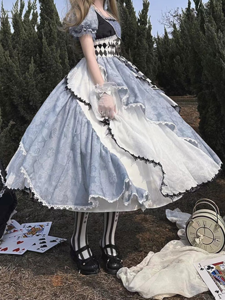 Asymmetrisches Karokleid „Alice im Wunderland“