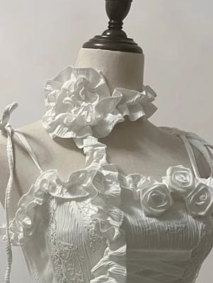 White Choker Flower
