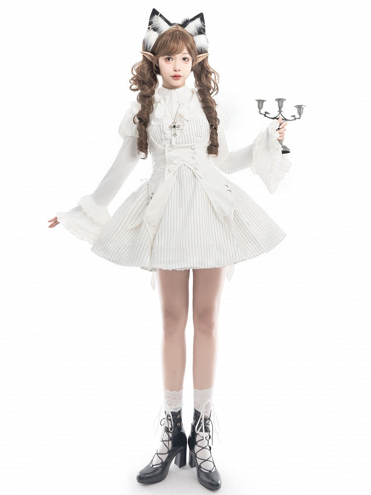 Robe Lolita blanche à rayures et manches courtes avec col jabot séparé