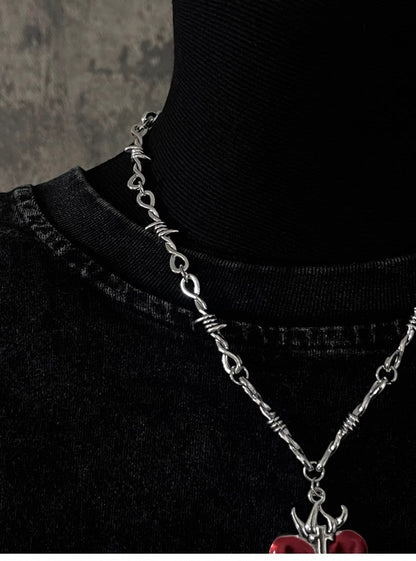 Gothic Red Thorn Heart-shaped Pendant Necklace