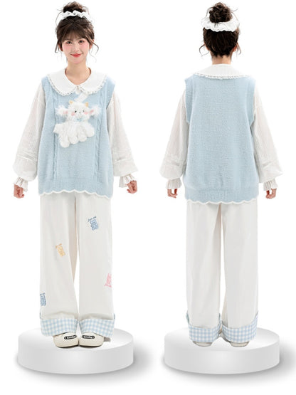 Yume Kawaii Blaue Strickweste mit Plüschlamm vorne