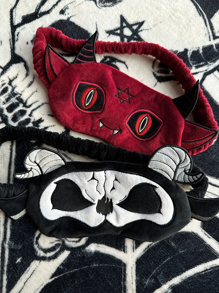 Masque de sommeil gothique en peluche noir et blanc avec motif Faucheuse