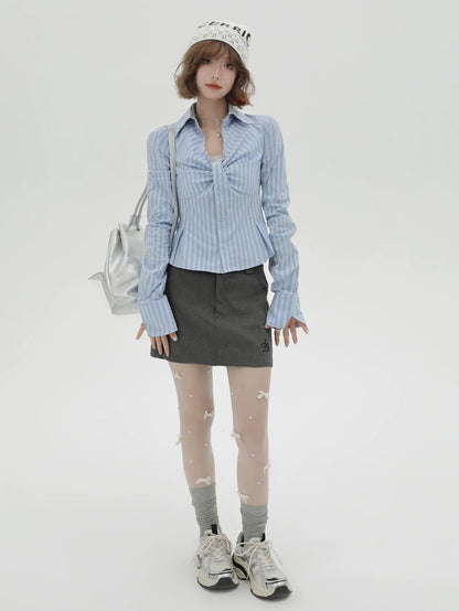 Vネックシャツ スリムストライプデザイン ブルー