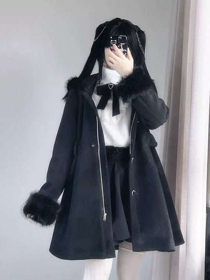 Manteau en fourrure noire pour petit lapin