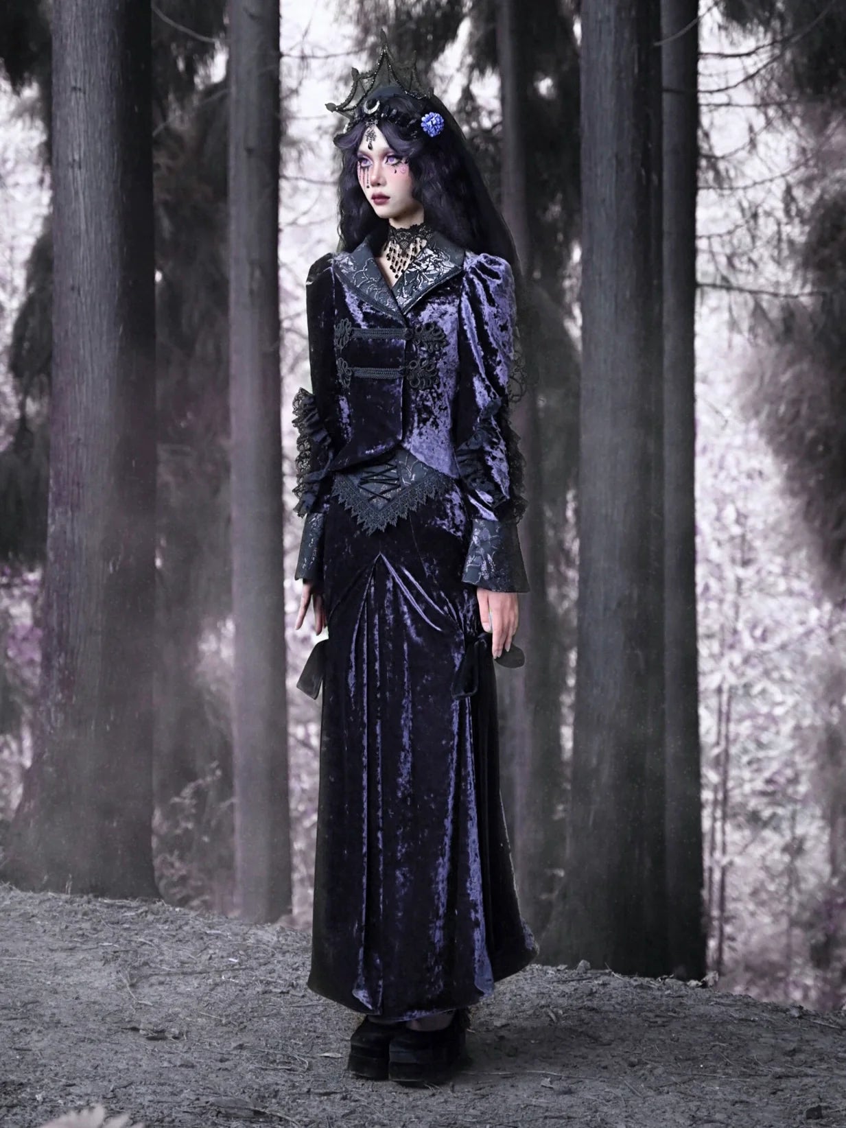 Gothic Samtkragenjacke im europäischen Luna Slim Stand