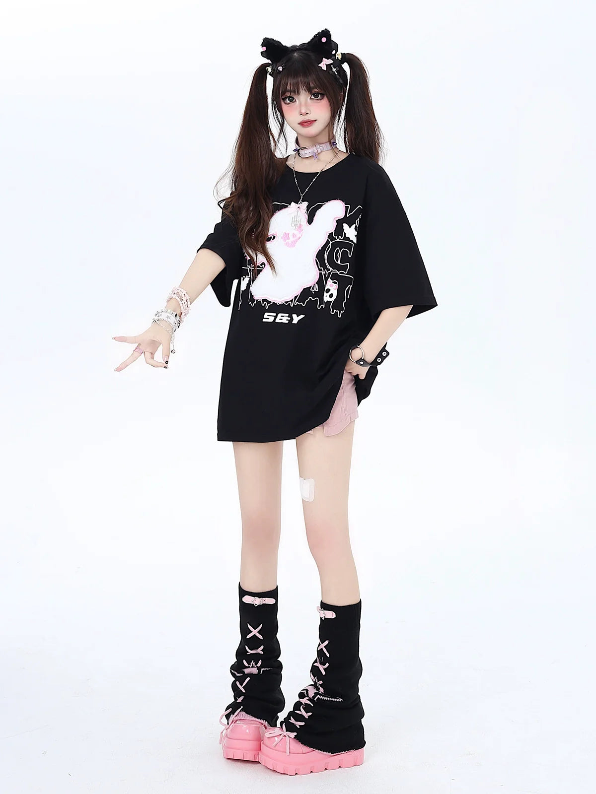 Lockere Stickerei Dunkles kleines T-Shirt Ghost