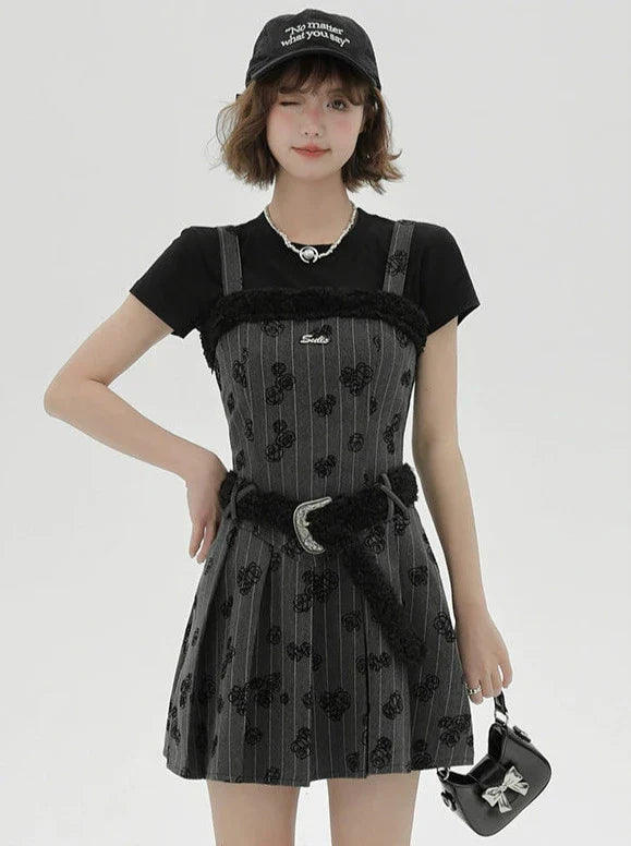 Suspended Black Rose T-Shirt Black Retro Dress