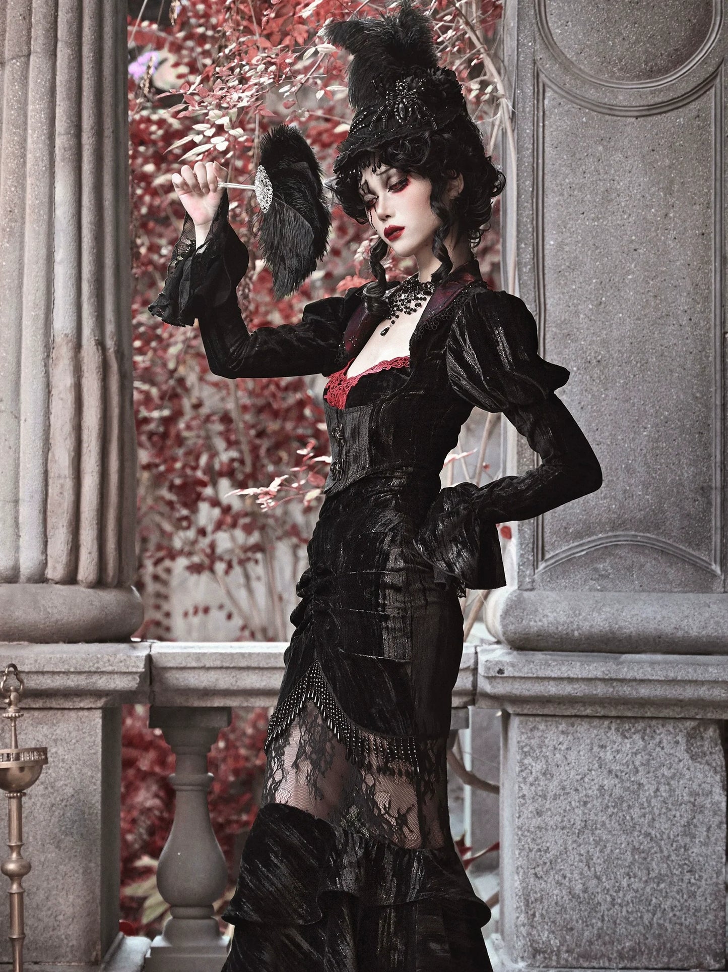 Kurze Gothic Spinnenjacke aus Samt