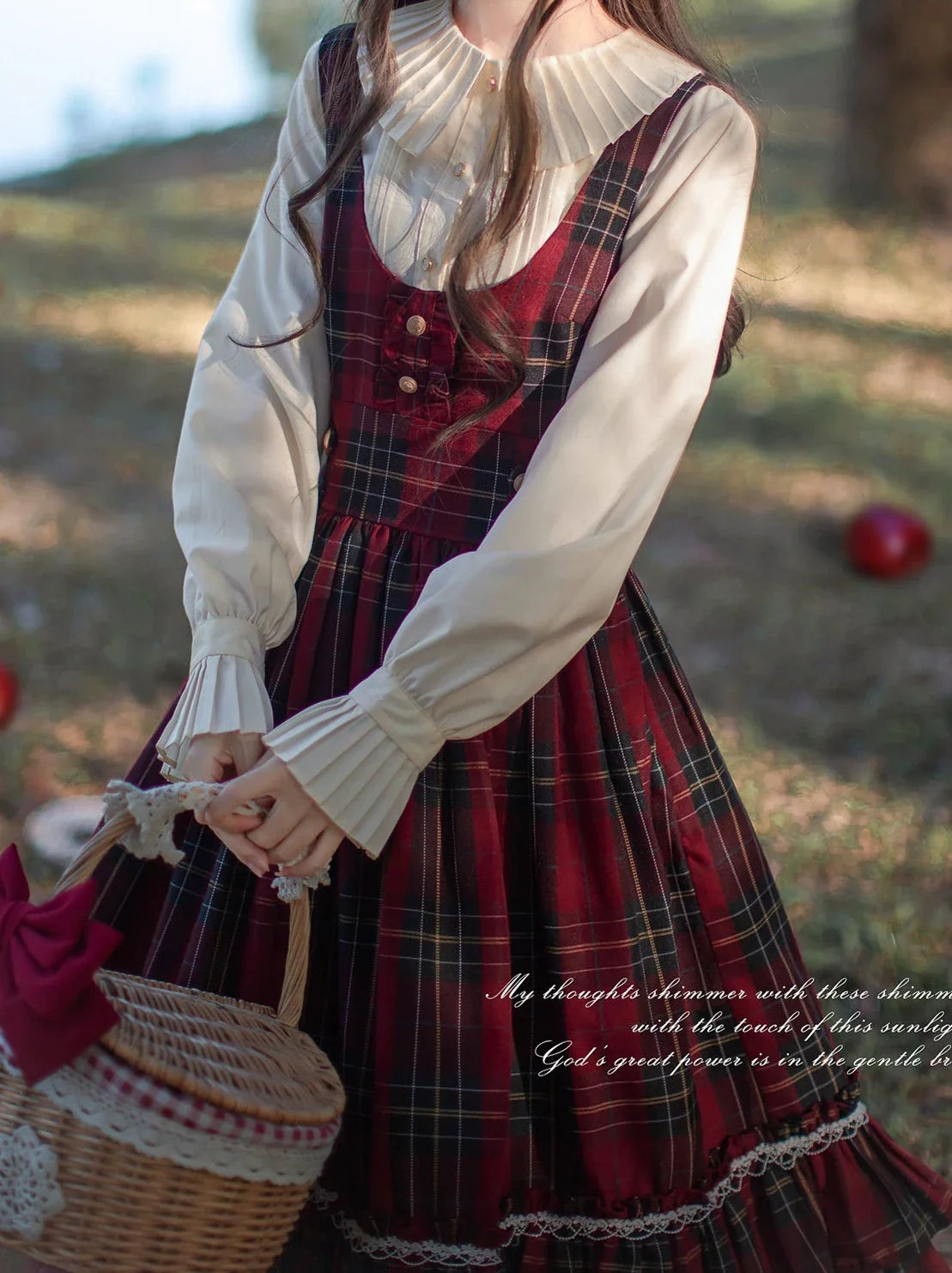 Robe Col Ruban Capuche Tête Montante Rouge Petit + Écharpe À Volants Plissée Cape Manteau Chemise À Carreaux