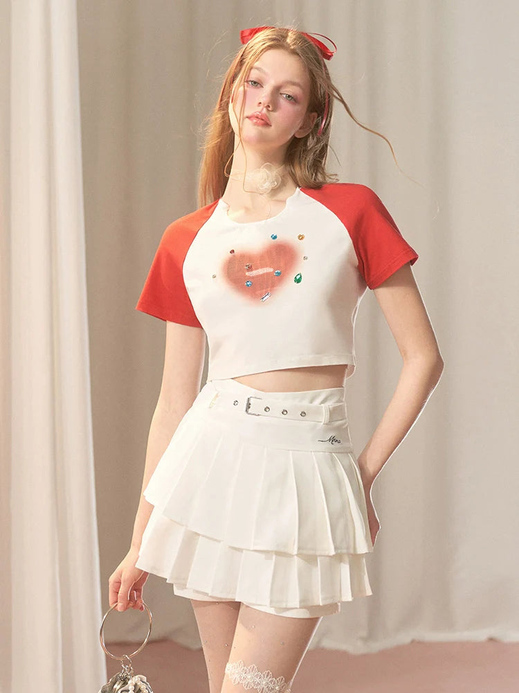 Haut court bicolore + bijoux longs