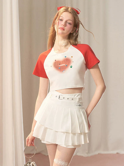 Haut court bicolore + bijoux longs