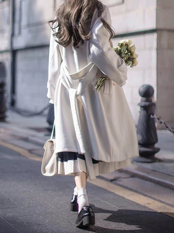Manteau élégant blanc en laine à double boutonnage style cocon pour collège