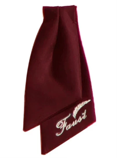 Chemise élégante en mousseline de soie, rouge, rétro, avec dentelle, badge rouge, cravate, emblème, robe d'été