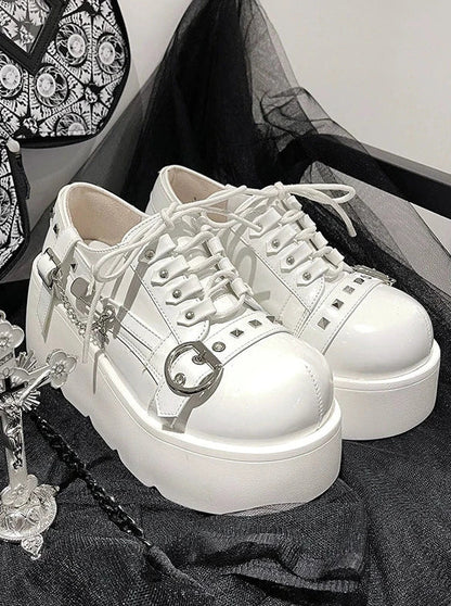 Chaussures à plateforme punk cloutées Lolita