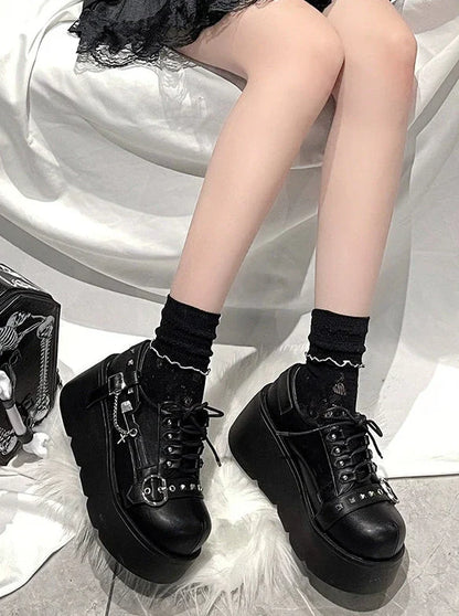 Chaussures à plateforme punk cloutées Lolita
