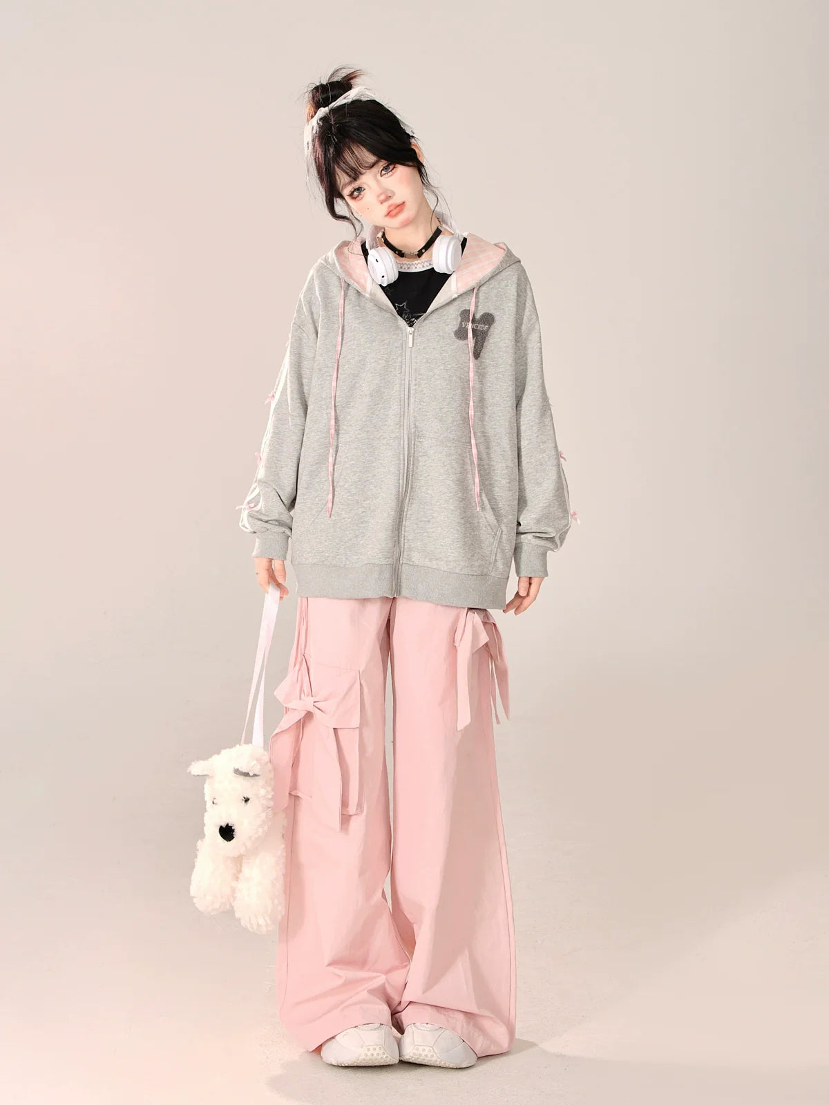 トレンドブランドのフード付きジップアップパーカー