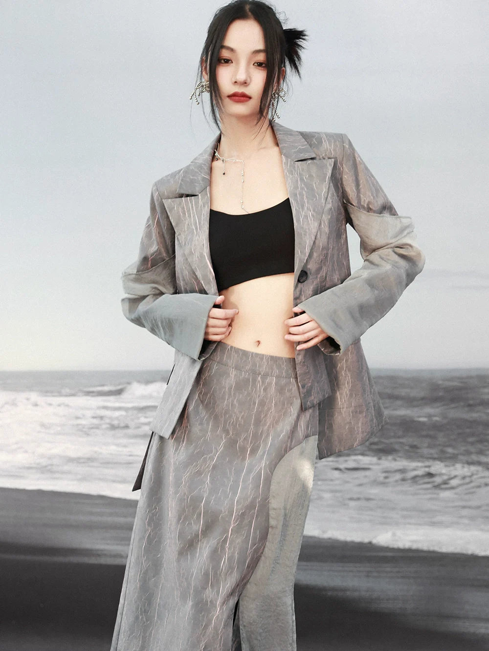 Veste texturée marbrée plissée de conception de costume