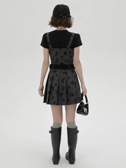 Suspended Black Rose T-Shirt Black Retro Dress