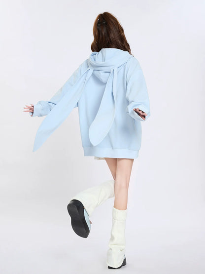 Sweat à capuche bleu lait Loose Bunny à capuche
