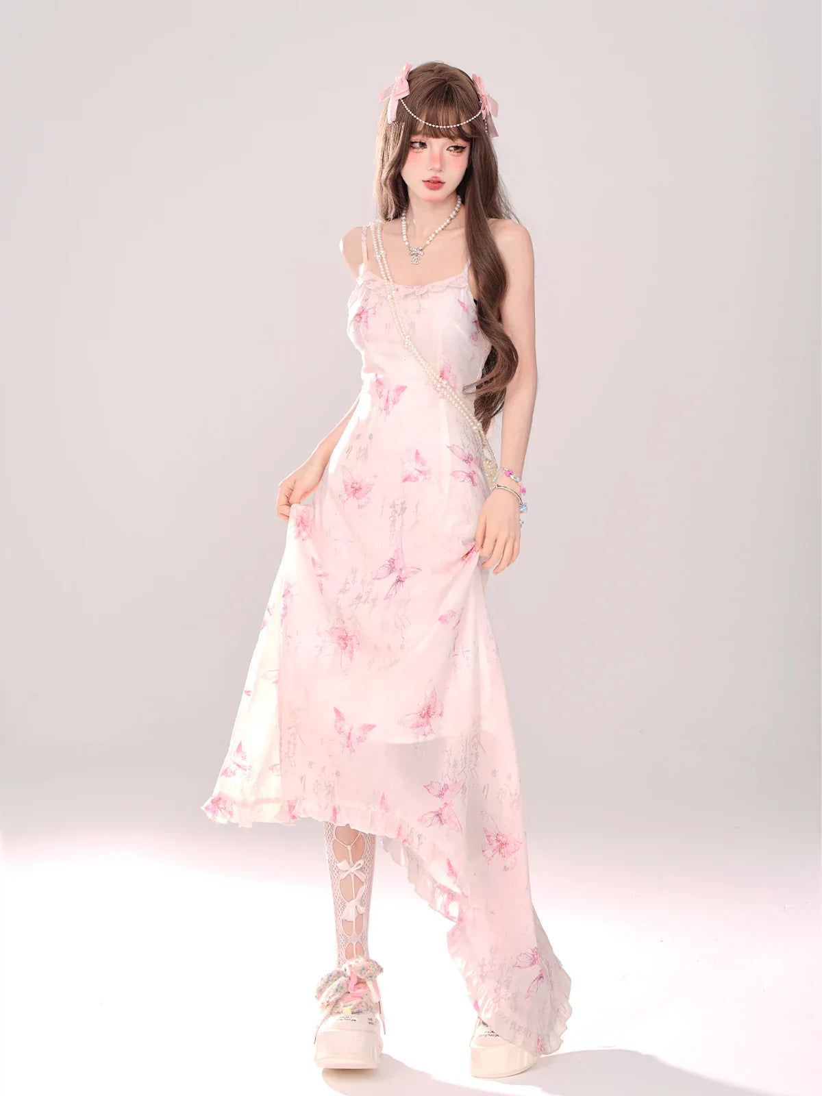 Dress Fan Suspended + Pink Knit Dream Butterfly Sheer Cardigan