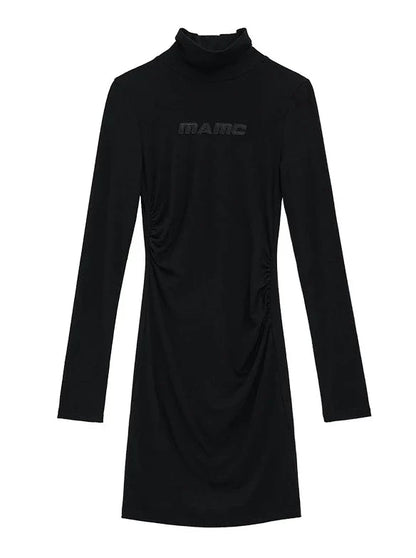 Robe à col montant et logo