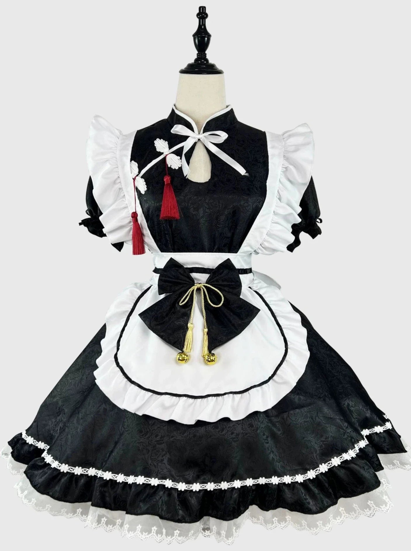 Ensemble de servante chinoise avec manches à ruban noir, tablier, manches et robe longue et courte, blanc