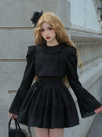 Chemisier en dentelle blanche + veste noire, robe classique noire, style gothique et nuit à volants, voyageuse