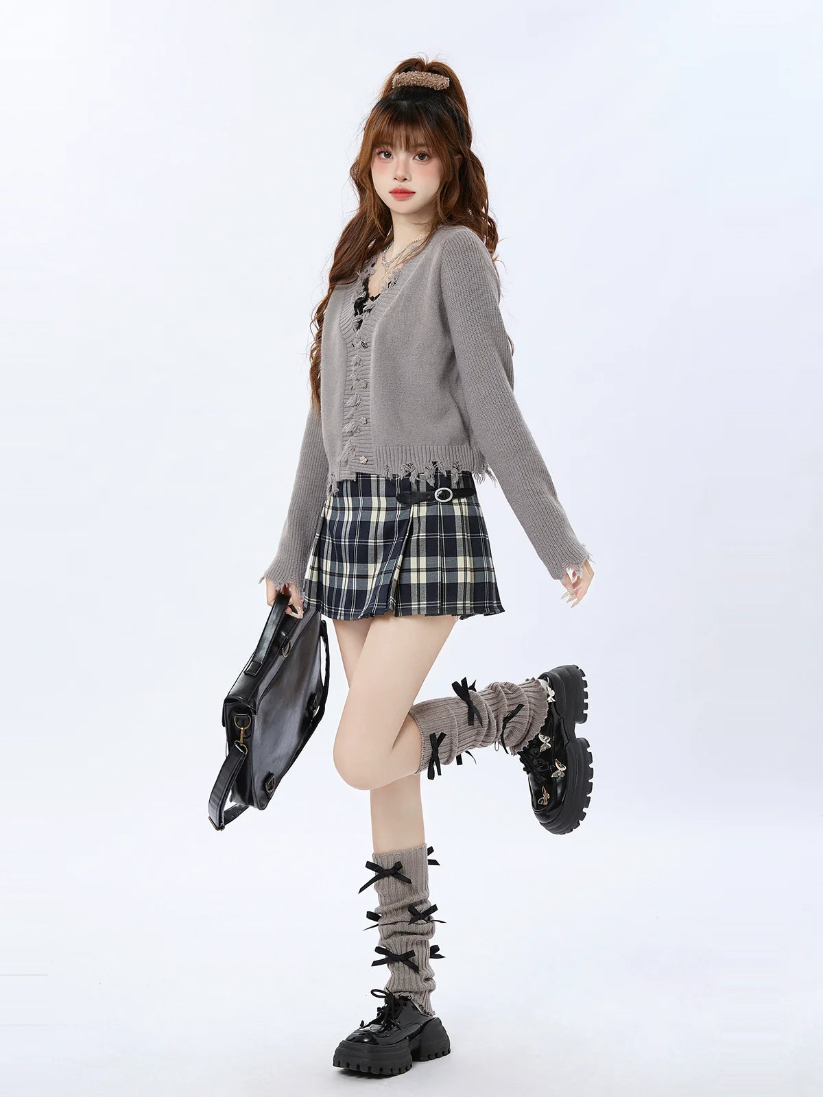 Fringe V-neck Damaged Cardigan