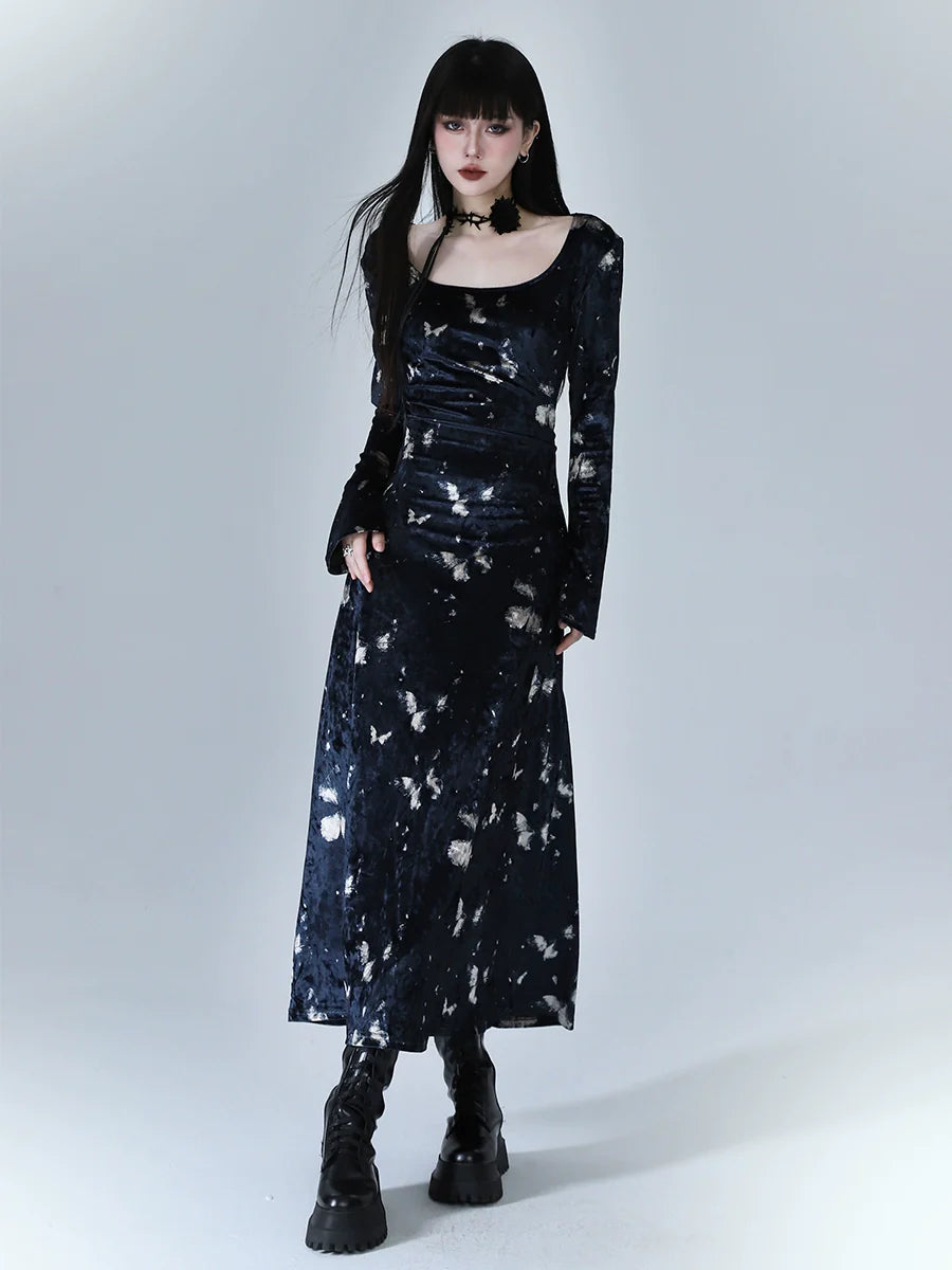 Velvet Dress Dark Mode Square