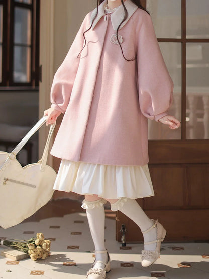 Badge Poupée à volants rose + Lolita + Robe Manteau blanc cassé Col