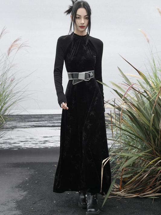 Slim Embossed Mode Dress
