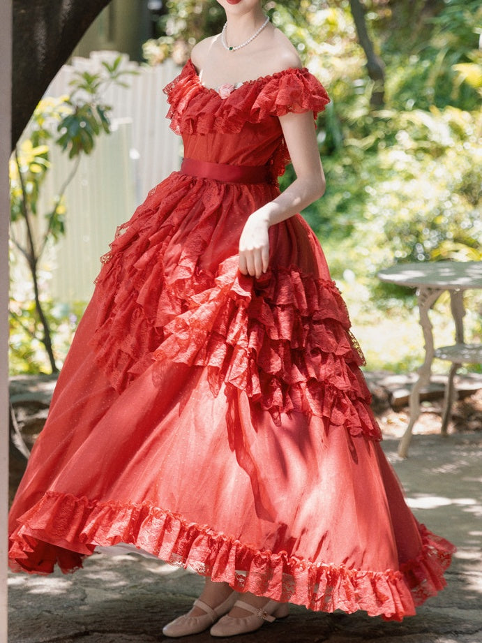Robe vintage rouge vin/rose à volants en dentelle et décolleté à épaules dénudées
