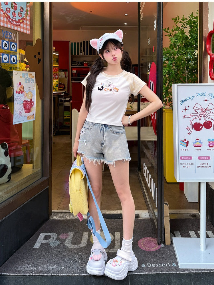 Vintage Denim Shorts Blau Roh Saum Herz Akzent Licht