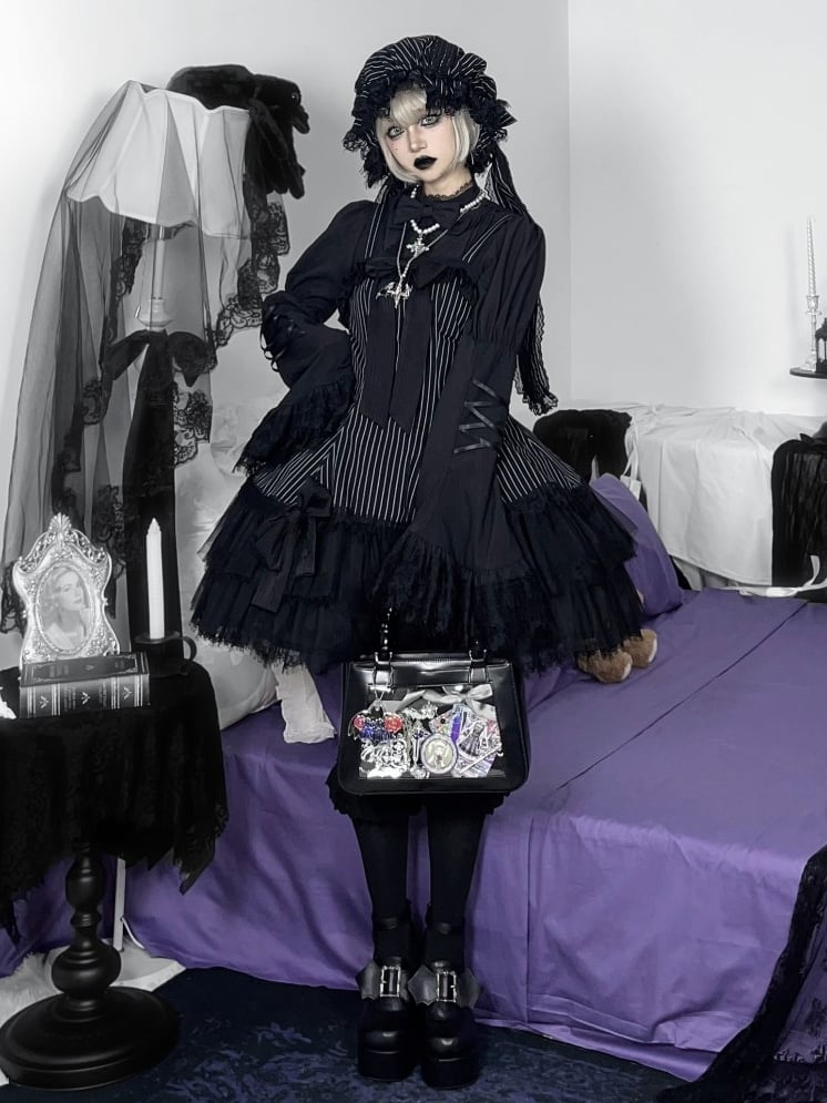 Jupe pull gothique Lolita à double épaisseur avec nœuds rayés noirs
