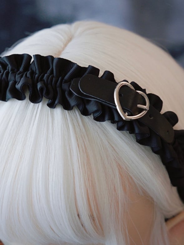 Design Rüschen verziert Herz schwarz Schnalle Trim KC Pins Gothic