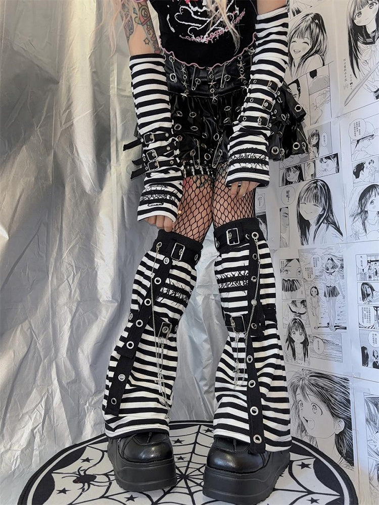 Jambières punk à rayures noires et blanches avec chaîne croisée