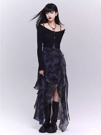 Robe camisole glamour à ourlet asymétrique et fleurs noires et violettes