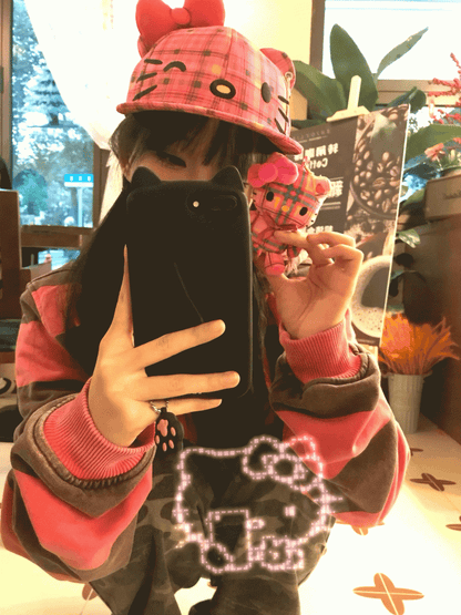 取り外し可能なリボン付き、ピンクチェック柄キティの調節可能なベースボールキャップ