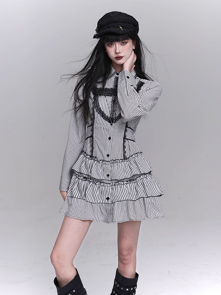 Skirt Black Gothic and White Tiered Lace Cross