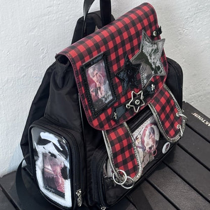 Mit Hasen-schwarzem Kartenhalter-Rucksack, rotem abnehmbarem Ita und Ohranhänger