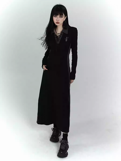 Robe noire gothique avec détails à lacets sur le devant
