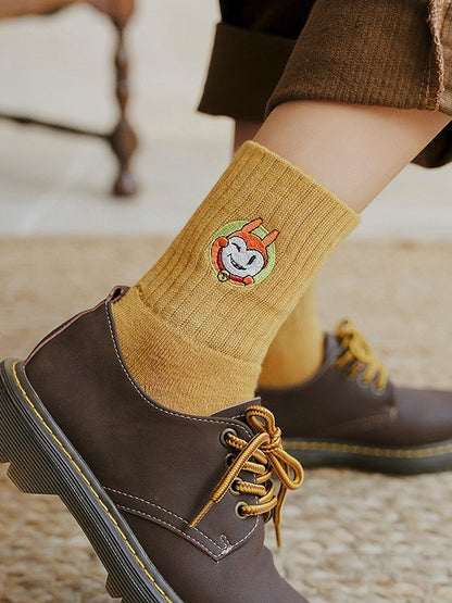 Cute Kitty Embroidered Calf Socks