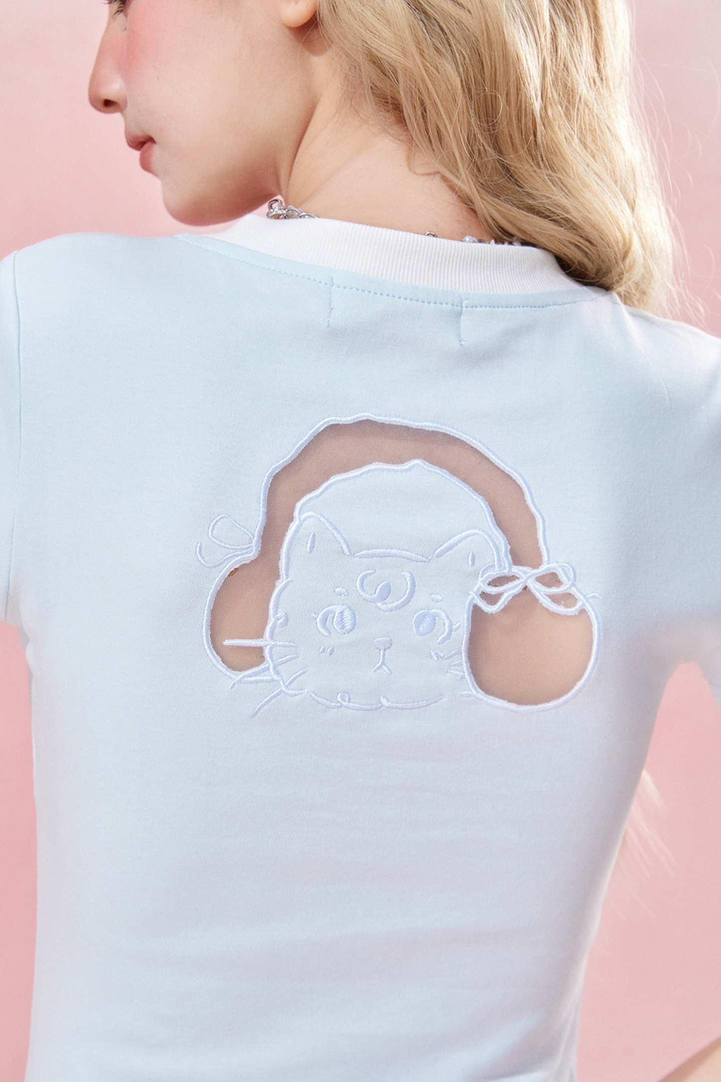 headphone design top with tight Short