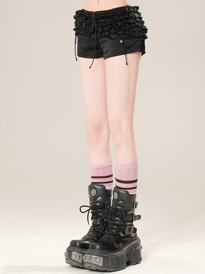 Glamorous Ruffles Trim Shorts Black/Red Bittersweet