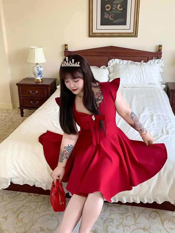 Plus Size V-neck Dress Flutter Sleeves Big Bow Front Red
