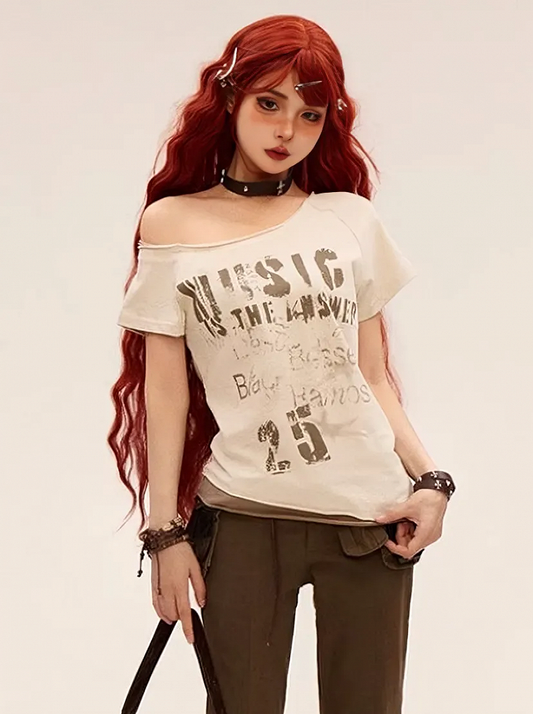 Asymmetrischer Ausschnitt Buchstabendruck Eng anliegendes T-Shirt Aprikose